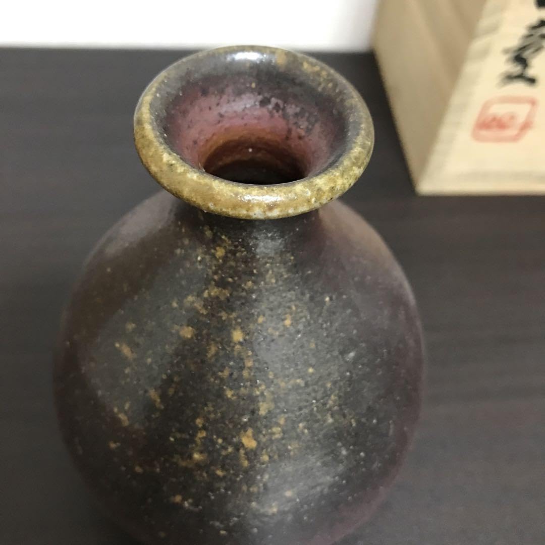 Amazon.co.jp: 備前焼 八光窯 加村香童作 徳利 : ホーム＆キッチン