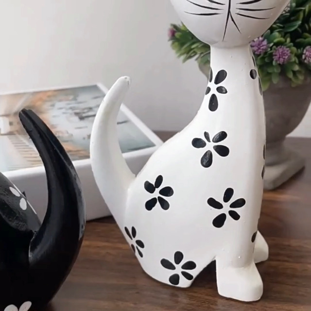 Estatuas de gato de madera decorativas modernas, 2 piezas miniatura 7