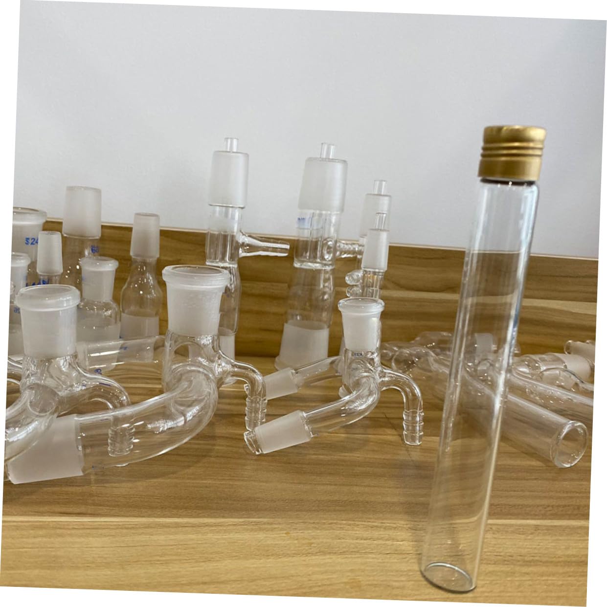 Provetta in Vetro Borosilicato 18x150 Mm con Tappo a Vite 20 Pezzi | Fondo Arrotondato, Parete Liscia con Scala Graduata, Resistentegli Agenti Chimici e Tenuta per Campioni