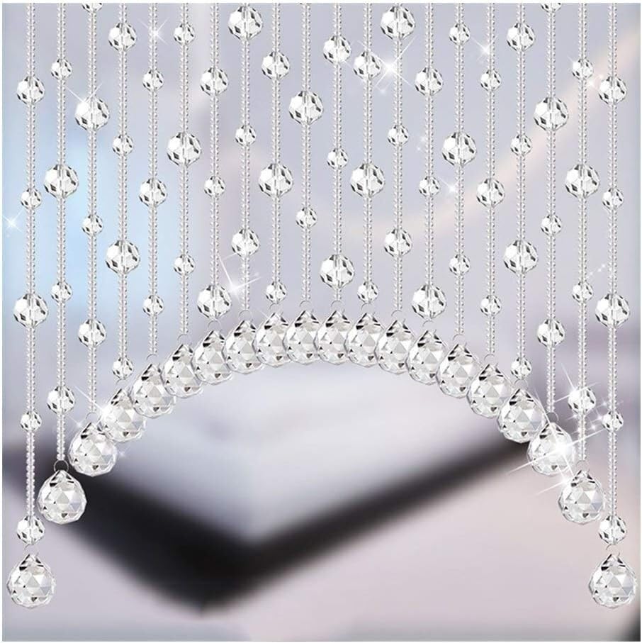 Rideau de perles de cristal multicolore pour sublimer l'entrée du salon