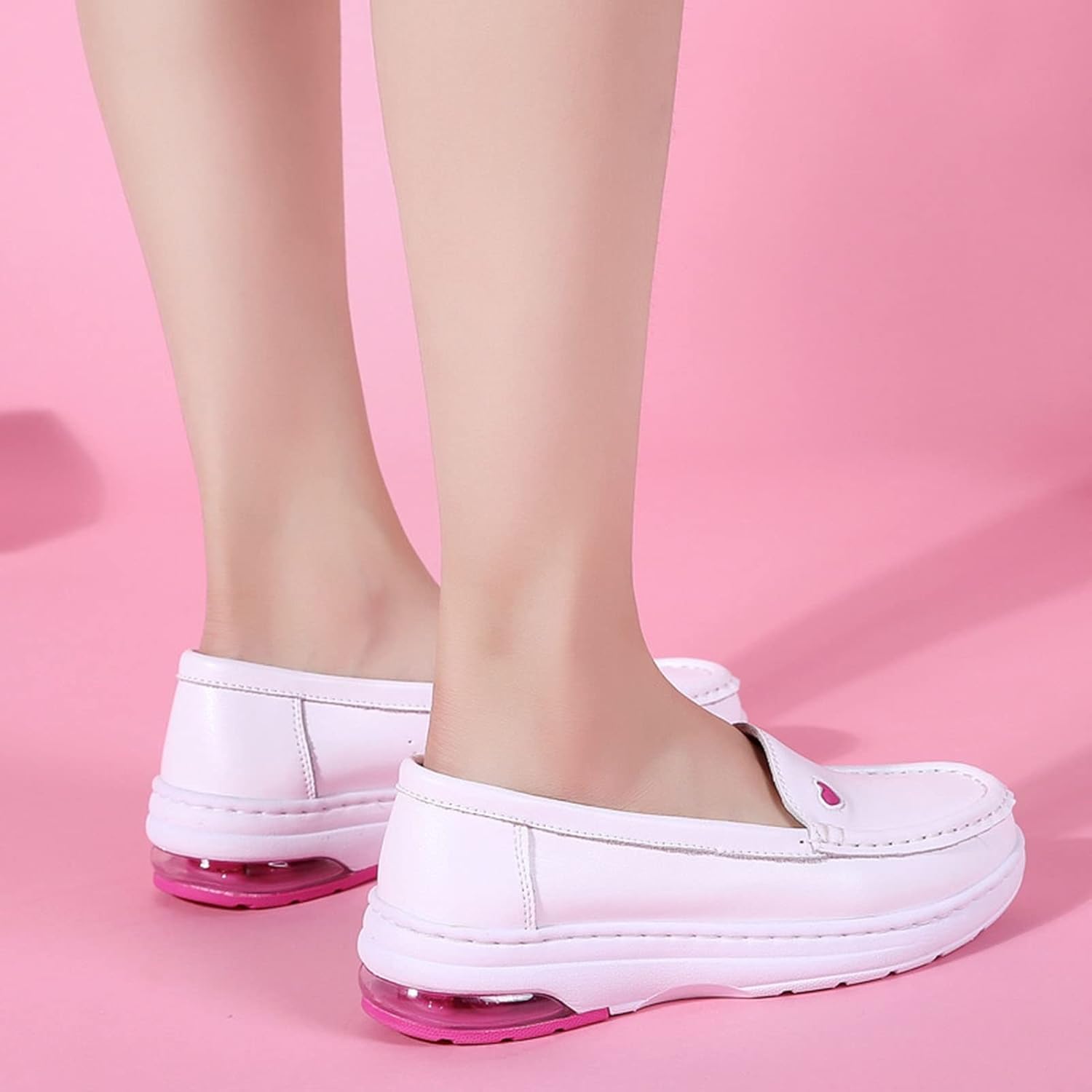 ナースシューズ 介護靴 作業靴 快適なスリップオン すべりにくいです ウェッジヒールソフトソール 着脱が簡単 フォーシーズンズユース