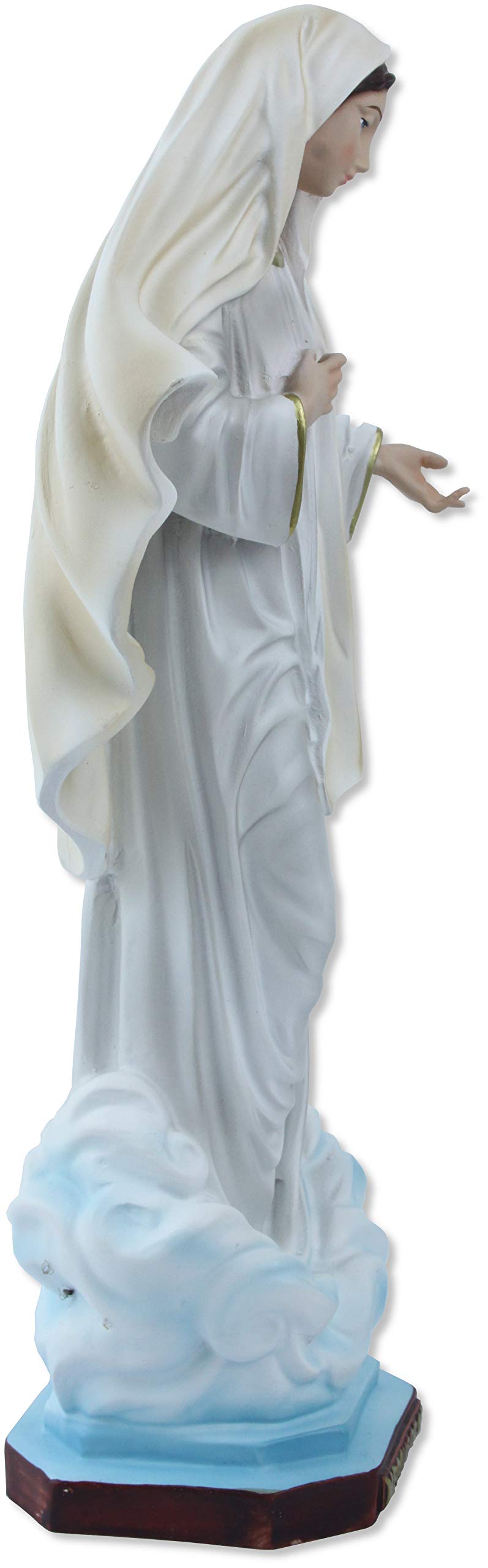Proposte Religiose Statua della Madonna di Medjugorje in Resina. Altezza cm 30. Dipinta a Mano.