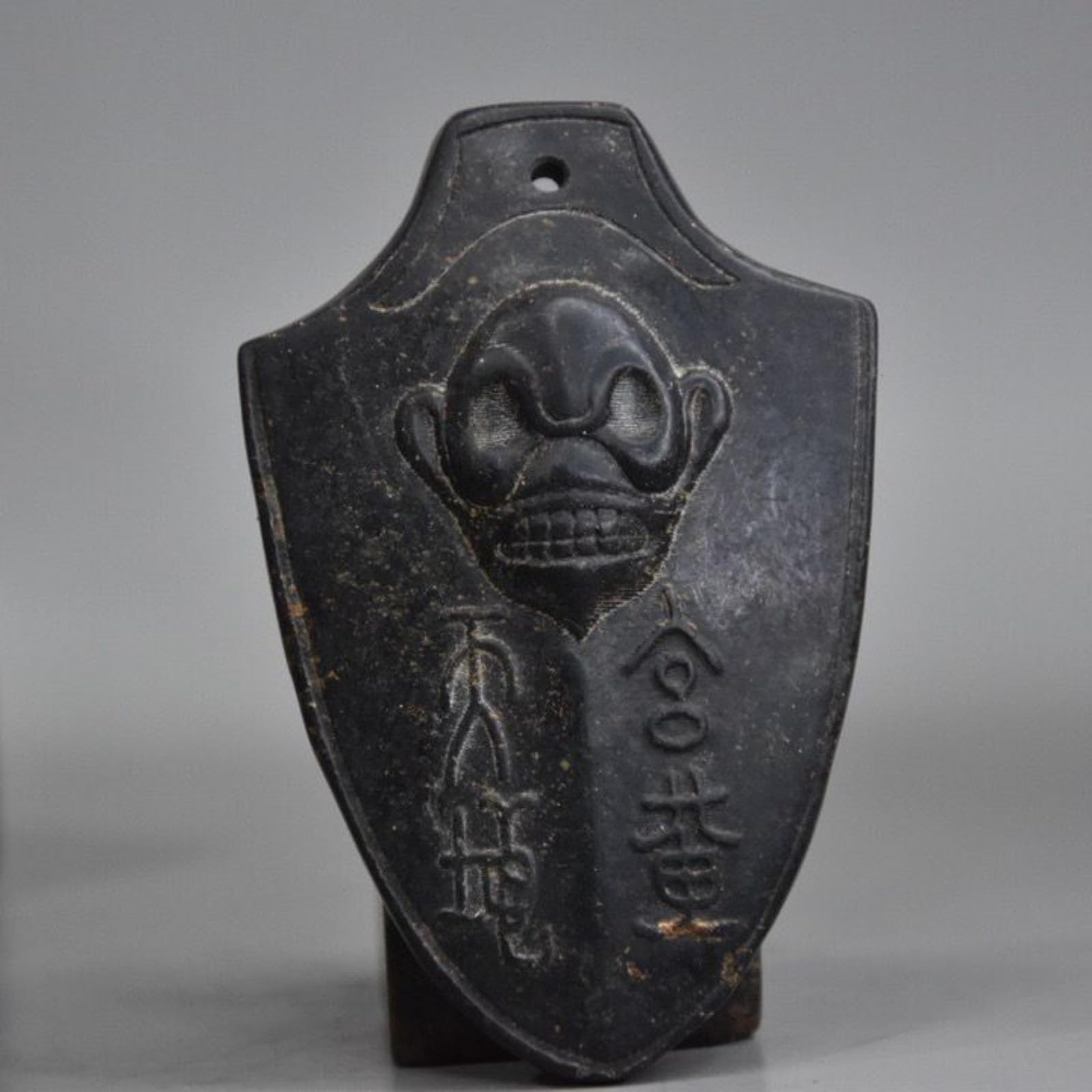 Flèche en fer météoritique antique de 9 cm, ornement Hongshan culture unique