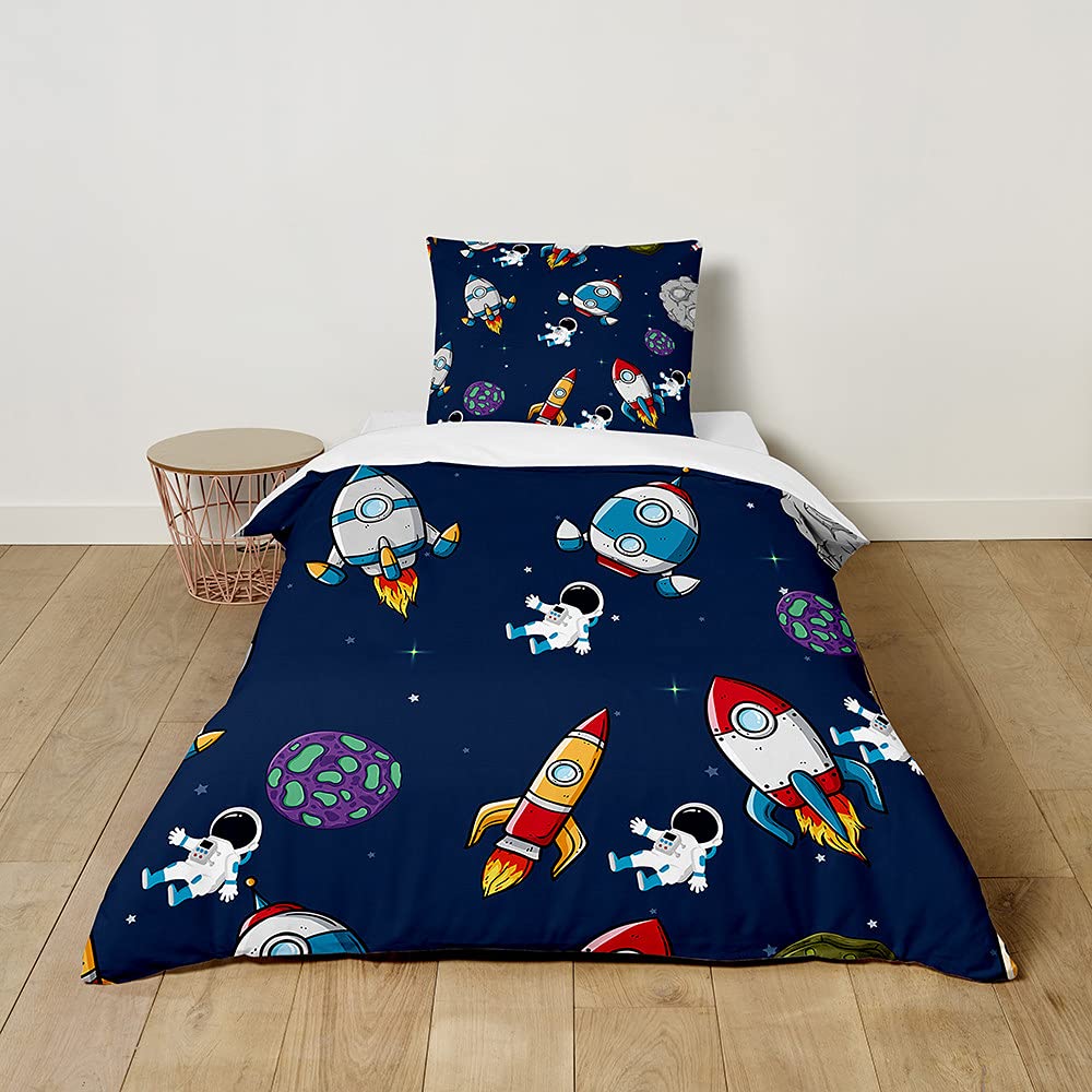 FANSU Kids Duvet Cover Bedding Set 2 Piece, 3D Space Planet Pattern Boys Girls Children Cartoons Quilt Cover & Pillow Set for Nursery Toddler Cot Single Size Bed (Rocket A,120x150cm+40x60cm)