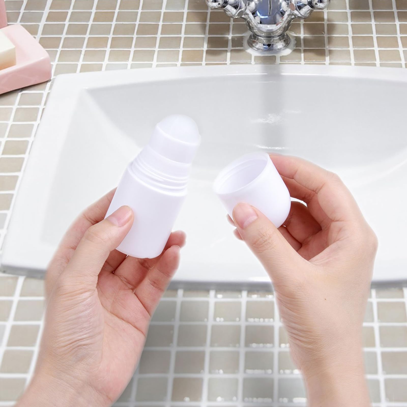 Vides Rouleau Rechargeable Bouteilles,Rouleau Bouteilles Rechargeables Roll-On,Roll-On Contenants De Liquide Rouleaux,Bouteilles Vides en Plastique de 50ML Vides Rouleau,Bouteilles Rouleau Bouteilles