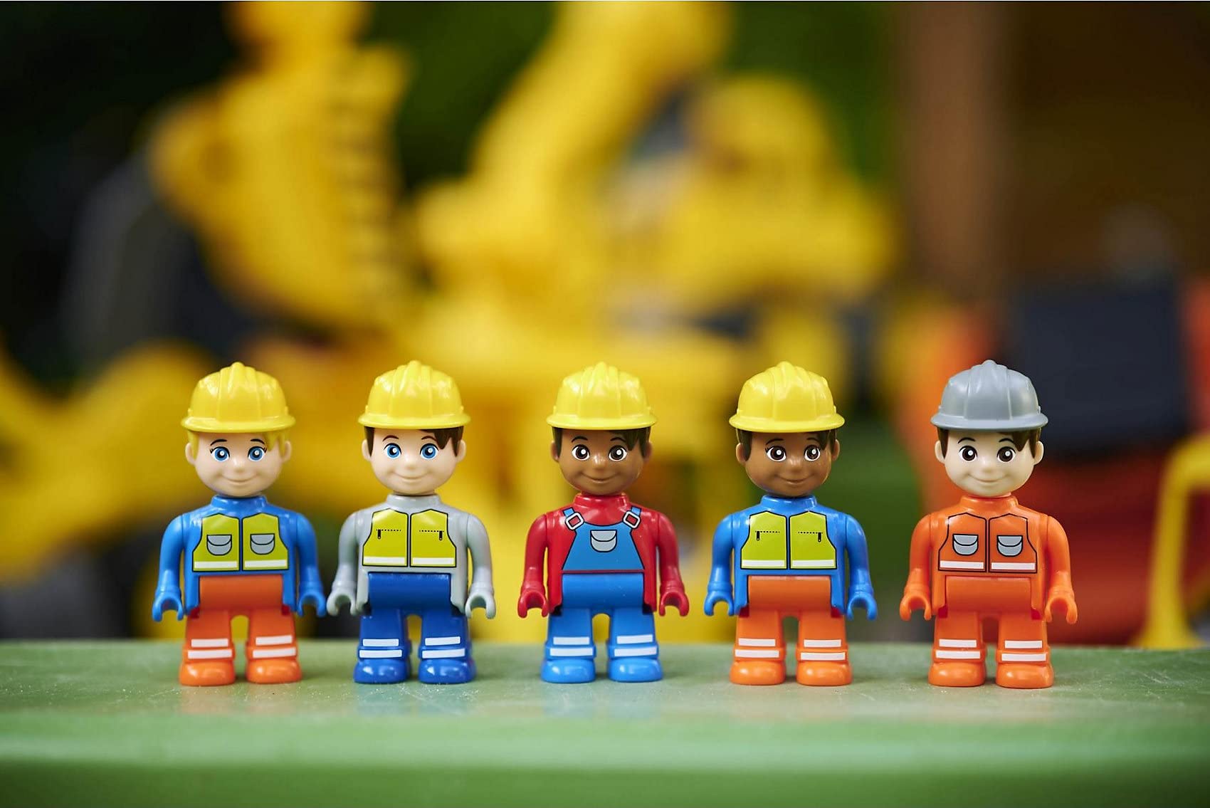 BIG Spielwarenfabrik 800054837 Big-Power-Worker - Cargador de Rueda + Figura, Color Amarillo