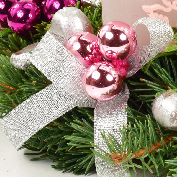 Frischer Premium-Adventskranz Märchenwald in Lila-Grau, handgebundener Kranz aus echter Nobilistanne, Durchmesser 30 cm, mit 4 hochwertigen Rustikkerzen, Adventszeit & Weihnachtsdekoration