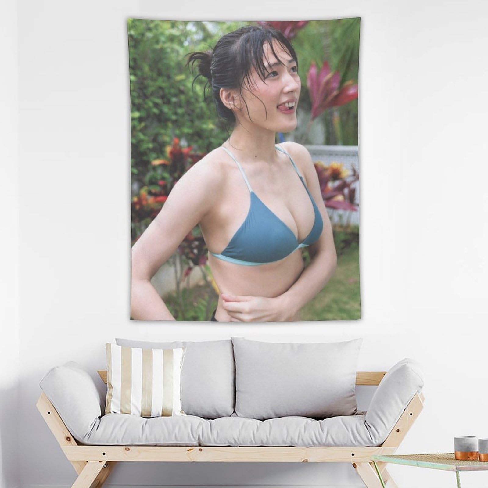 Amazon.co.jp: 綾瀬はるか クール写真ポスター 水着タペストリー