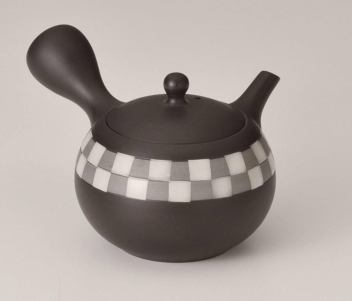 常滑焼 黒小丸市松模様急須 Y875 茶器 お茶 煎茶 深蒸し ほうじ茶 ポット ギフト