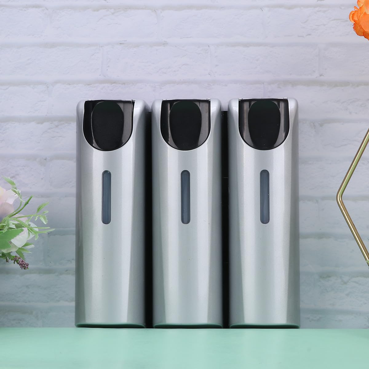 Dispenser Sapone da Parete Argento 3 Scomparti in Metallo e Plastica per Shampoo Bagnoschiuma e Lozione Supporto Bagno Facile da Installare e Pulire per Uso Domestico