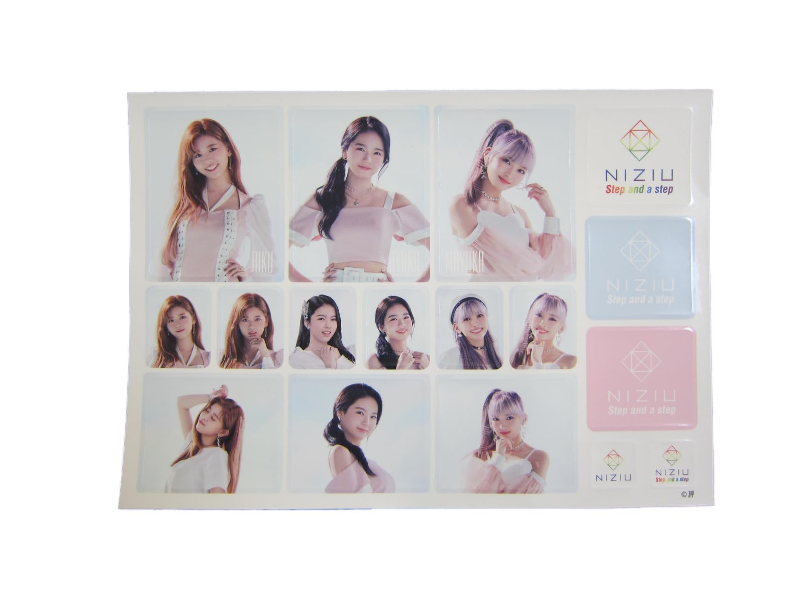 Amazon.co.jp: NiziU (ニジュー) NiziU POPUP STORE “ Step and a step