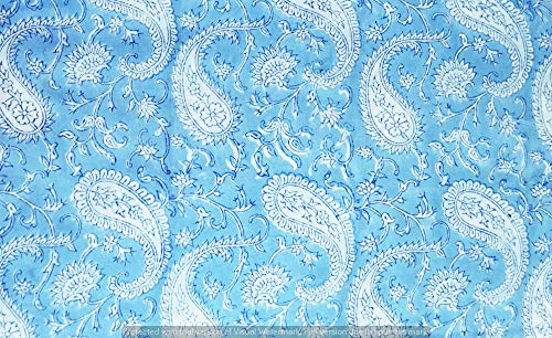 Tissu de coton imprimé pour housses de canapé et coussins d'un salon bohème