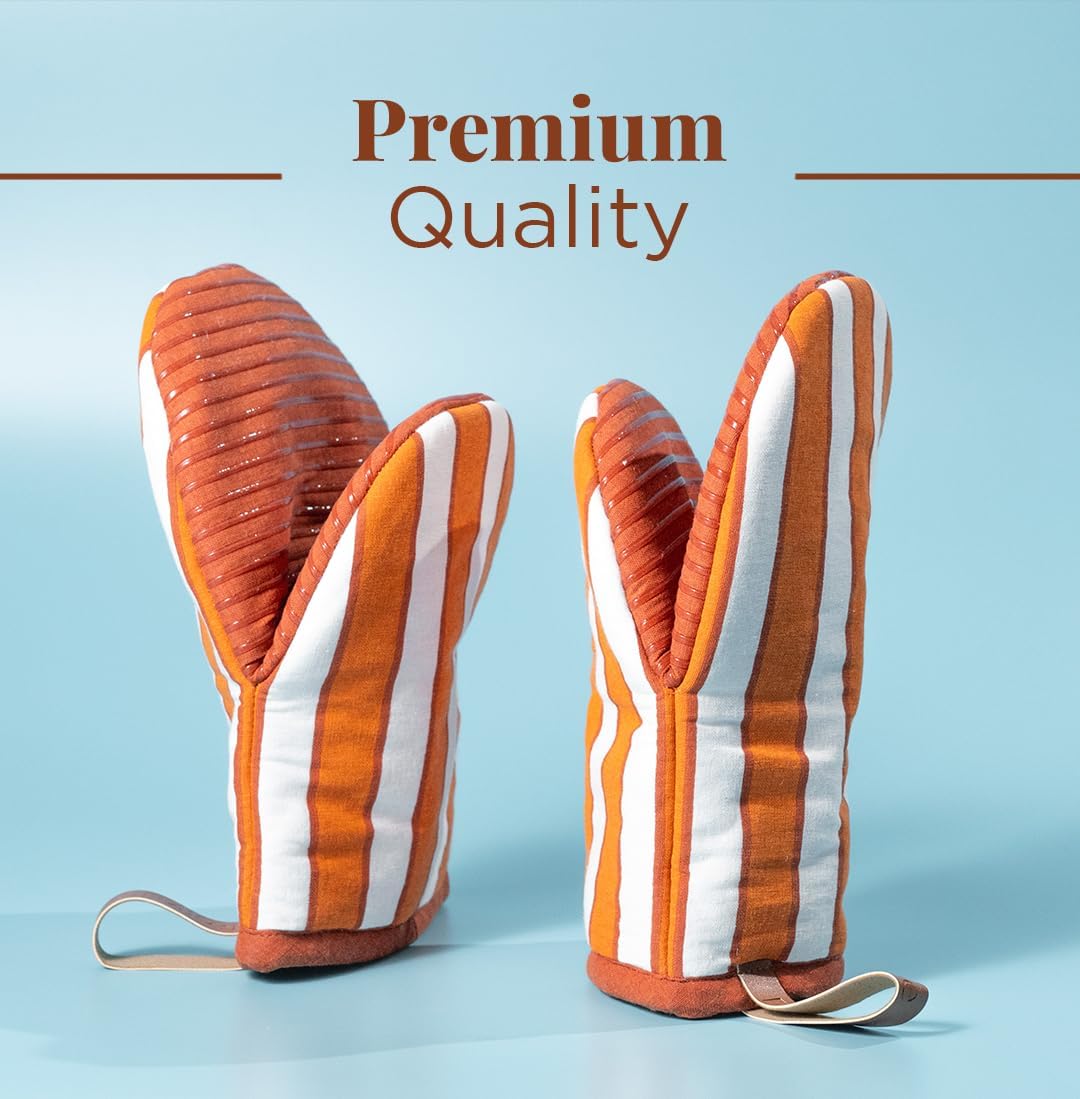 Folkulture Mini Oven Mitts Heat Resistant | (5.75x9) Set of 2 Short Oven Mitts with Hanging Loop | Pot Holders for Kitchen | Pack of 2 (8x8) Ribbed Soft Silicone Hot Pads for Kitchen