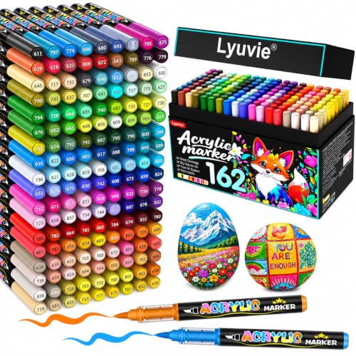 Pinta tela y vidrio con los rotuladores Lyuvie. 162 colores vibrantes y punta de pincel profesional para detalles perfectos. Tinta a prueba de manchas y no tóxica para resultados profesionales. ¡El regalo ideal para todos tus proyectos creativos!