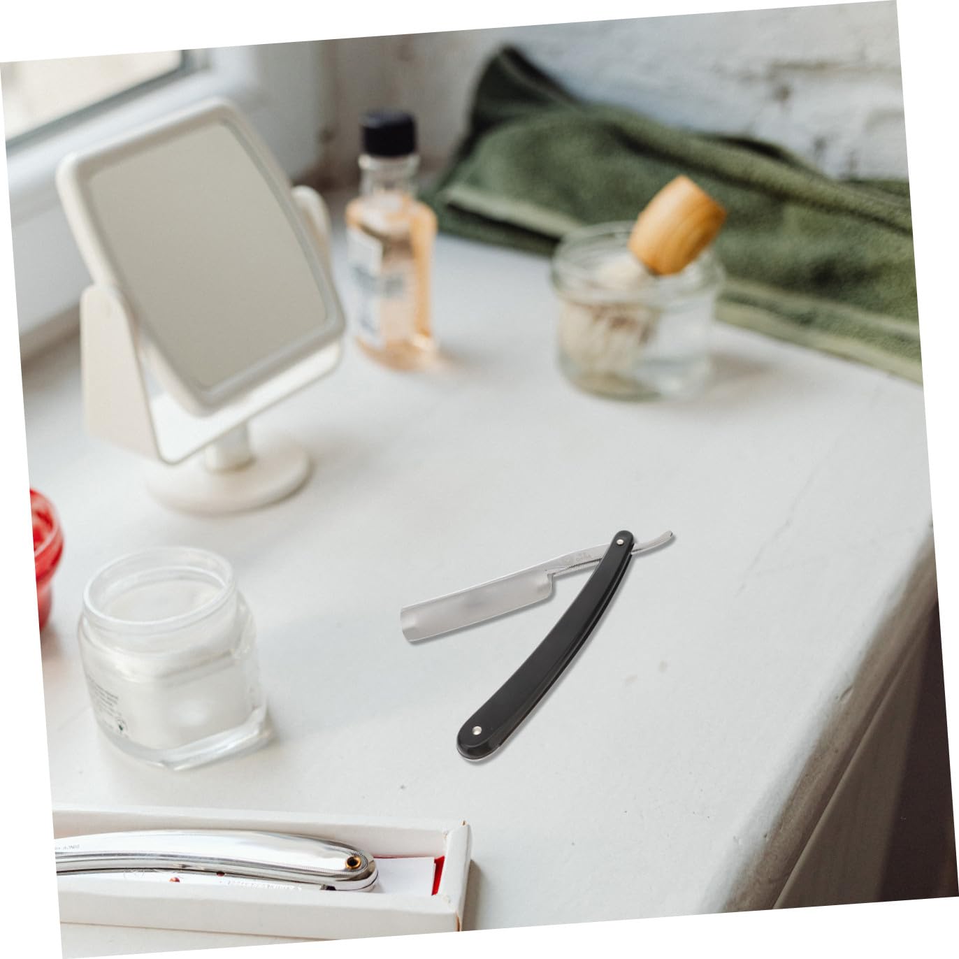 Old Style Manual Beard Razor Straight Shaving Tool Vintage Hair Shaver for Men Traditional Facial Grooming Random Style