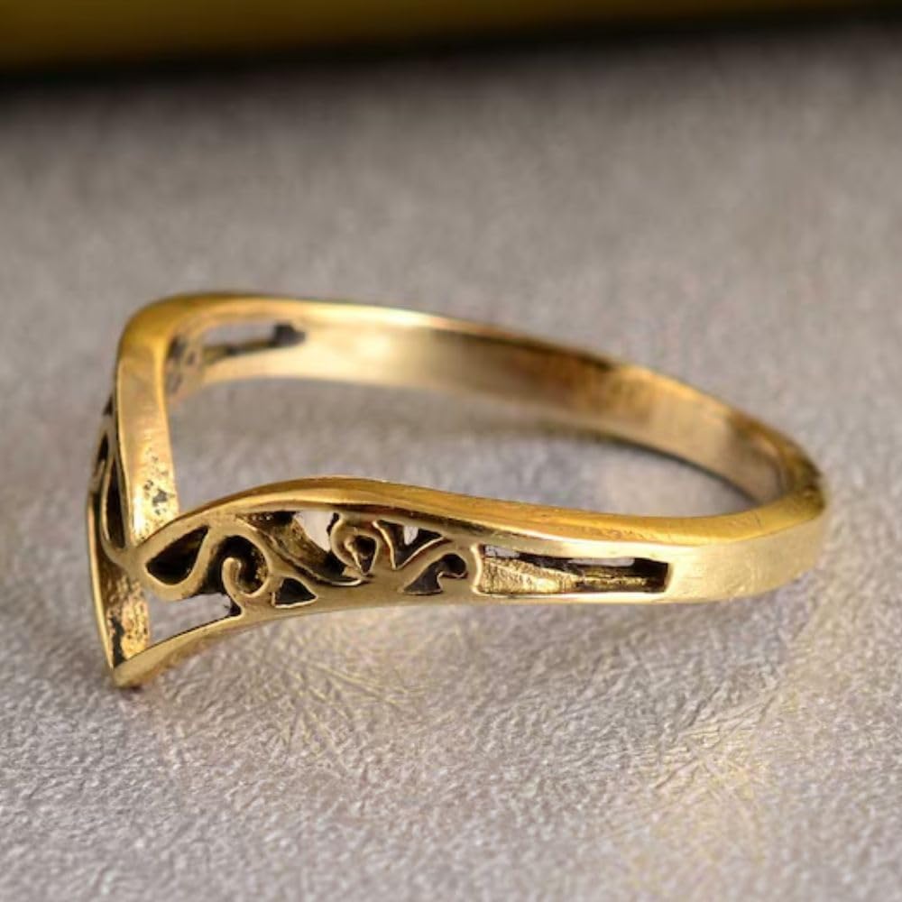 SilverDia 14K Yellow Gold Plated Vintage Chevron Filigree Art Deco Curved Wedding Band For Women V Shape Stacking Matching Anniversary Band 925 Sterling Silver Handmade Edwardian Artistic Jewelry