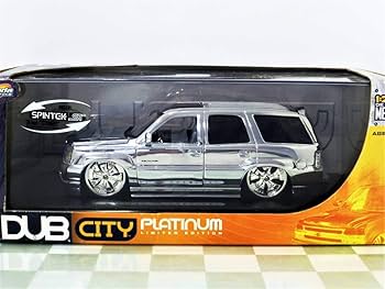 2002キャデラック エスカレード 1/24 Amazon.co.jp: JADA TOYS 1/24 2002 CADILLAC ESCALADE メッキ