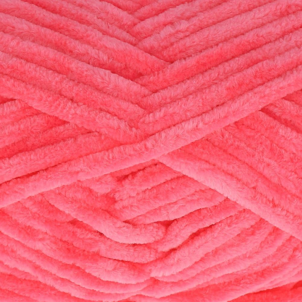 King Cole Yummy Chunky Supersoft Knitting Yarn 100g (4740 Disco Pink)