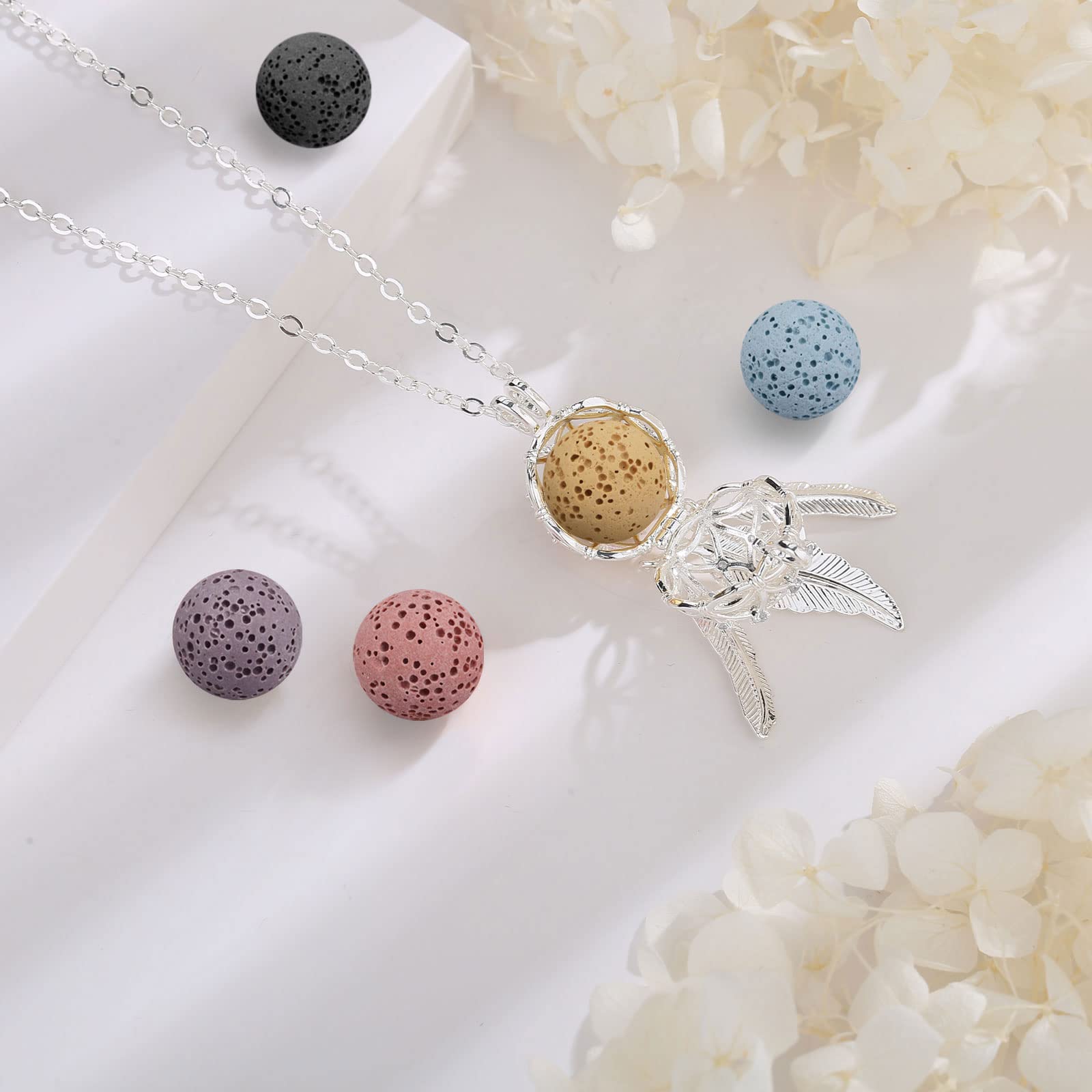 EUDORA Harmony Ball Collana Aromaterapia Ciondolo con Oli Essenziali per Donna, Collana con Diffusore Regalo di Gioielli per Ragazze con 7 Pezzi di Pietra Lavica, 24 Pollici