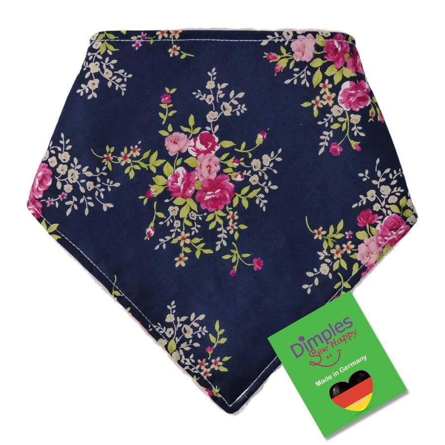 Cadeau pour chien unique : le bandana Dimples aux motifs roses romantiques