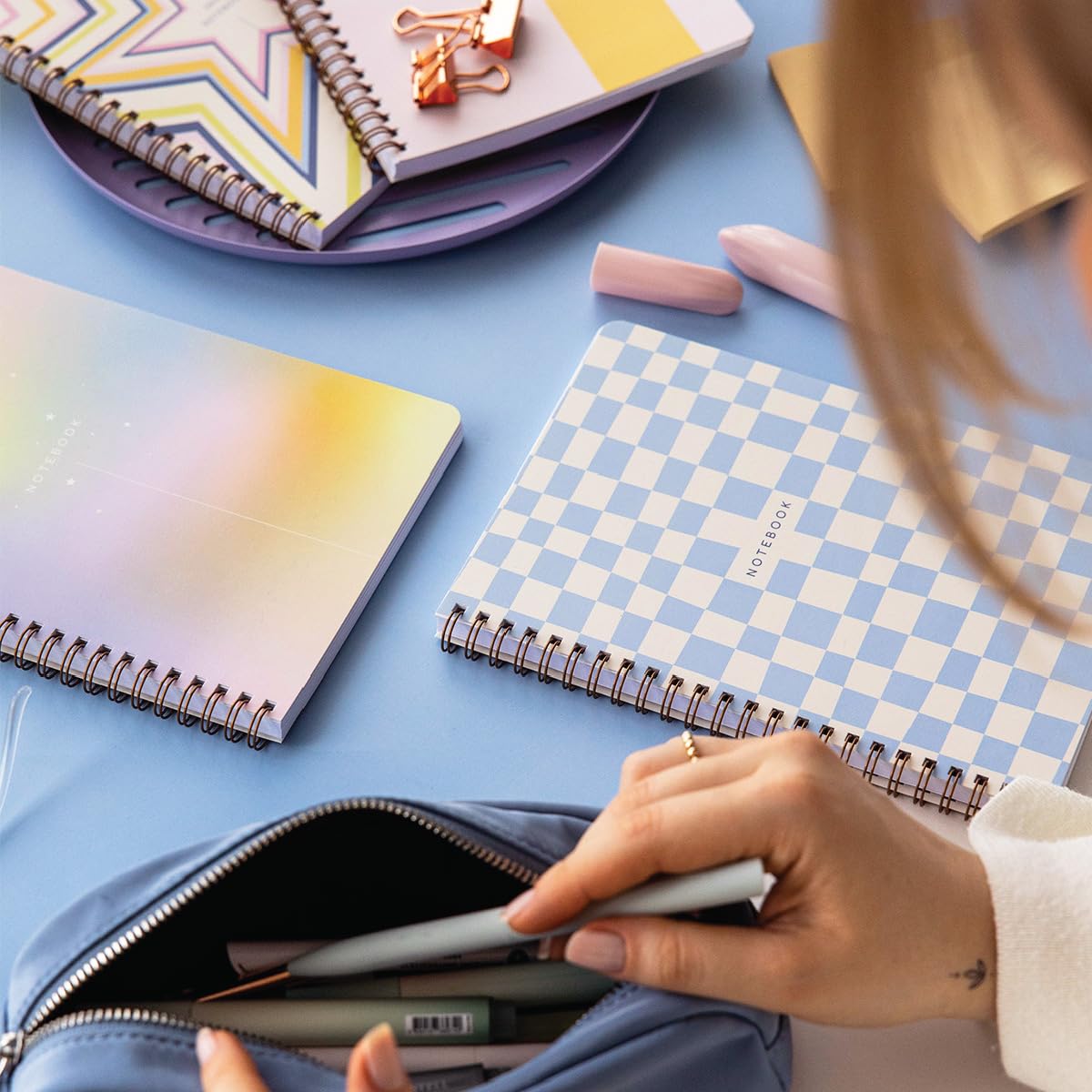 PAPERORA A5 Spiralli Karton Kapak Kareli Okul Defteri 80 yaprak 4'lü Set - Ders Programlı - Renkli