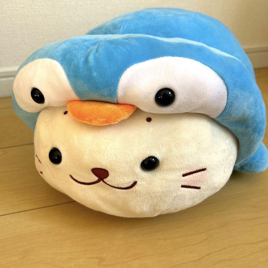 Amazon.co.jp: しろたん ペンギン 着ぐるみ BIG ぬいぐるみ : おもちゃ
