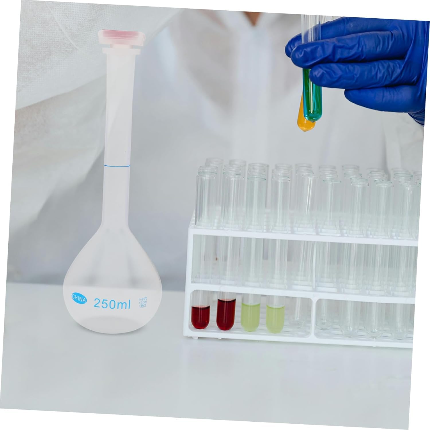 Set 2 Matraces Aforados de Plástico, frascos medidores translúcidos de cuello largo con tapa a presión, resistentes al calor, laboratorio 50–1000ml(50ML)