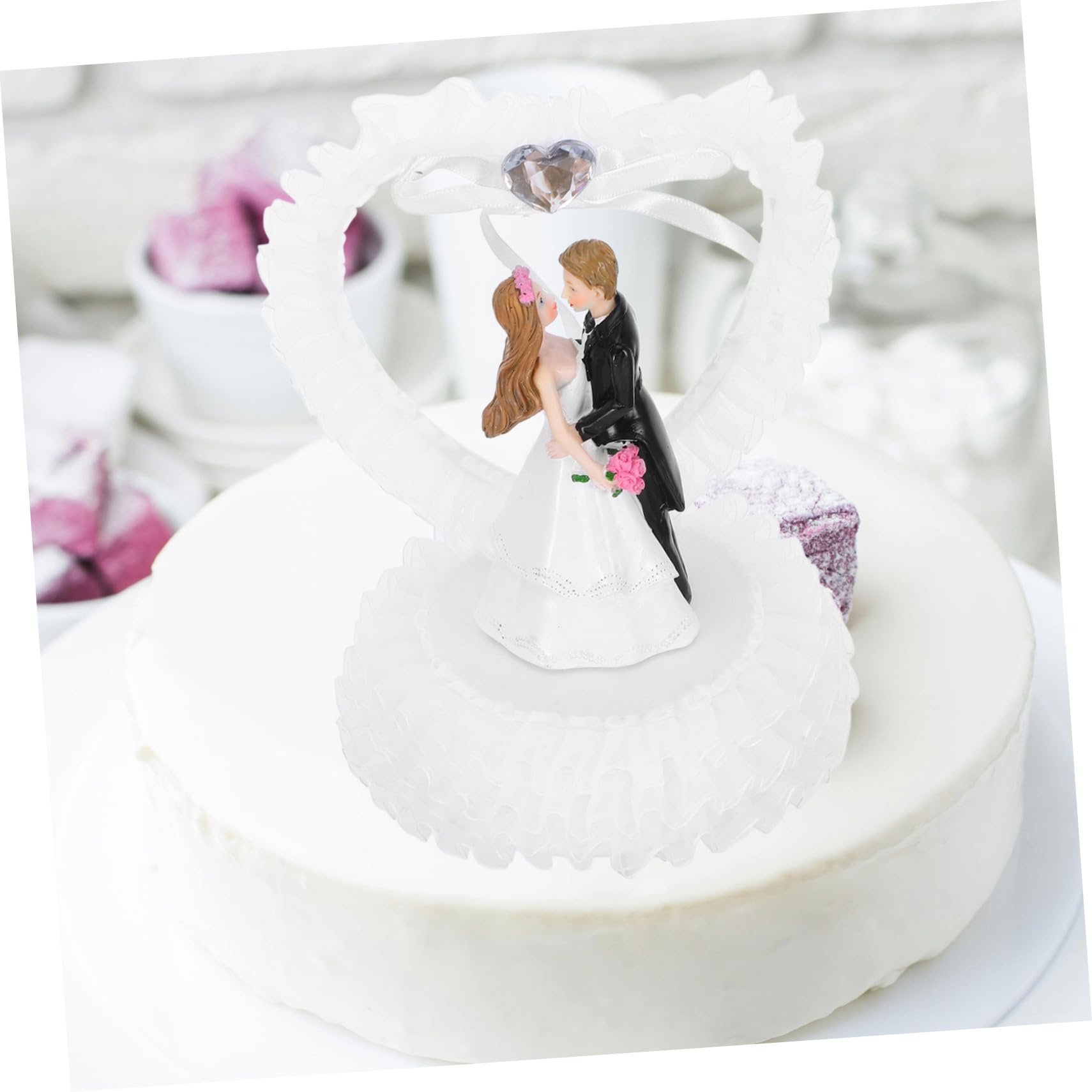 Romantische Braut und Bräutigamfigur aus Kunstharz Weiße Hochzeitsdekoration für Torte und Desserttisch Zart und Tragbar