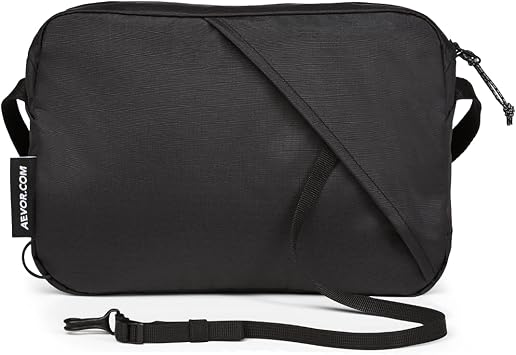 AEVOR Sacoche Bag Ripstop Black Recycled Polyester Crossbody Style Zip 4 Litres 26 x 8 x 18 cm 180 g