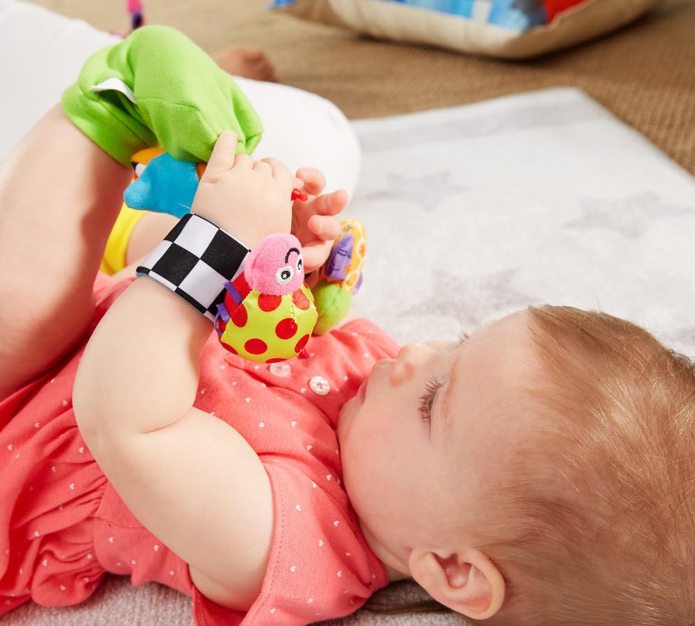 LAMAZE Gardenbug Wrist Baby Rattle Toy Baby Gift Set, Cute Foot Finder Baby Toy with Sensory Stimulation, Suitable for Boys & Girls From 0-6 Months, Styles May Vary LC27634