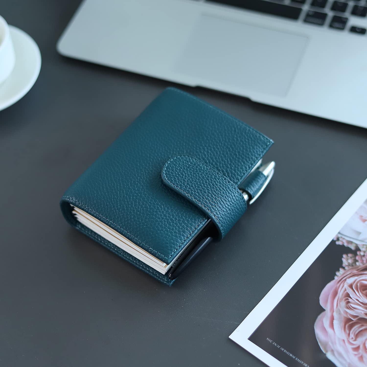 Moterm Companion Traveler's - Funda para cuaderno de viajero, diseño mejorado con bolsillo trasero (tamaño pasaporte, color azul guijarro Vert Foncé)