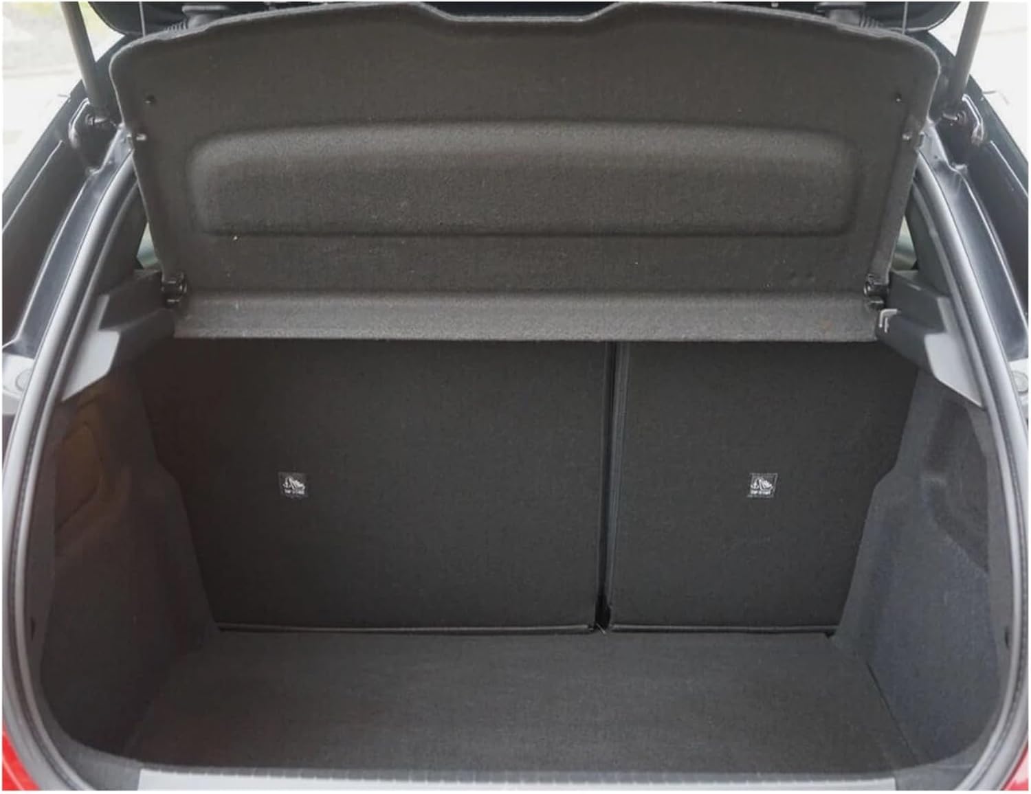 Energy Car EV Un-Retractable Boot Rear Parcel Shelf Roller Blind Trunk Cargo Cover Compatible with Geely Geometry C 2024 2025 Accessory