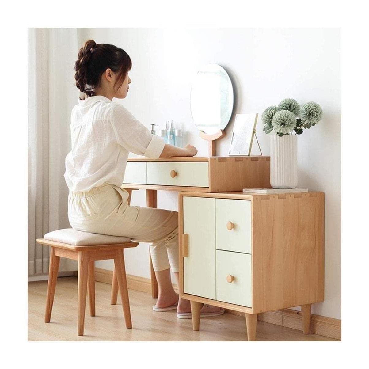Eleganckie podnóżki i ławki toaletkowe dla kobiet – stylowe taborety do sypialni wygodne stołki ogrodowe i fortepianowe idealne do wystroju domu i relaksu.