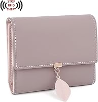 Vista 130 de UTO - Cartera pequeña RFID de piel sintética con dije de hoja, cierre de cremallera y tarjetero.