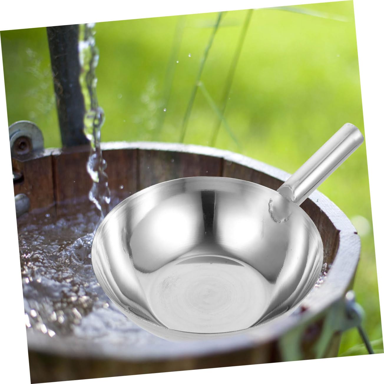 Louche à Eau Design Robuste et Gain de Place Épaisse Longue Poignée en Acier Inoxydable Multifonctionnelle, Accessoire la Cuisine et Salle de Bain