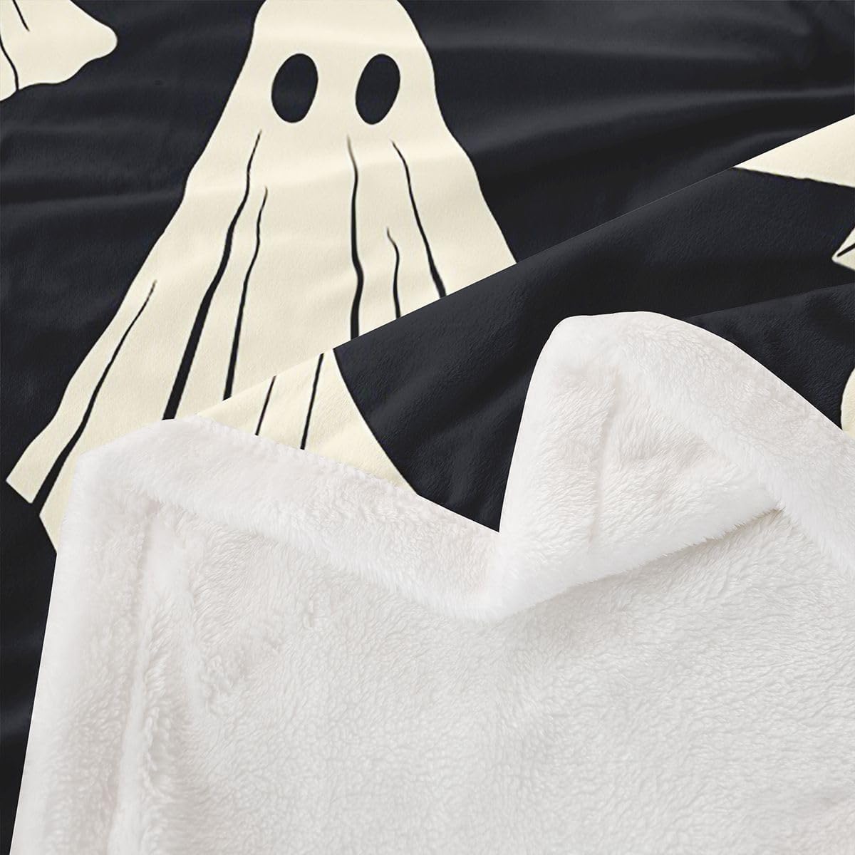 Feelyou Ghost Sherpa Blanket Kids Halloween Ghost Printed Fleece Throw Blanket Halloween Themed Plush for Bed Sofa Couch Women Men Room Decor Lightweight Black White Fuzzy S