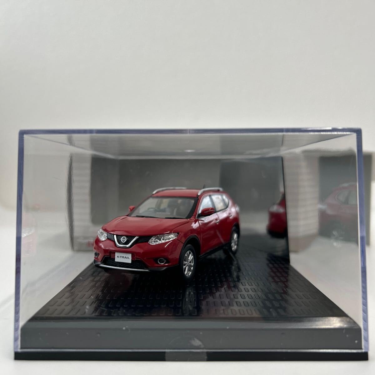Amazon | NISSAN ディーラー特注 1/43 X-TRAIL T32 Burning Red 日産