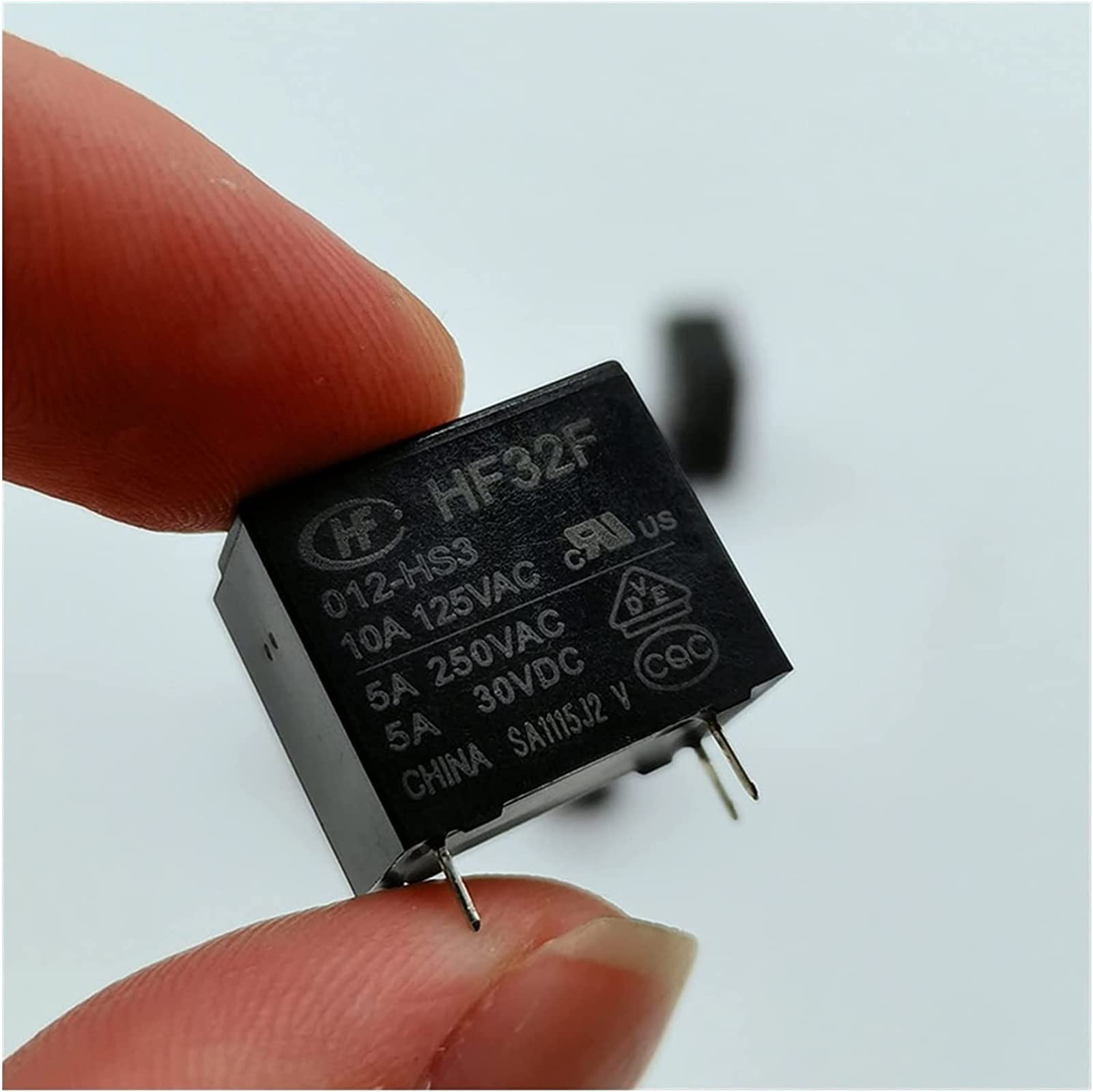 Moduł płytki obwodu DIY przekaźnik wysokiego prądu 32F-G-005 012 024-HS3 4 PIN 5A 10A(HF32F-005-HS3-5A)
