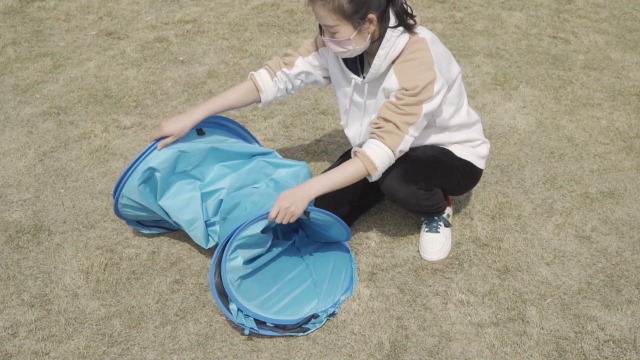 Tenda Da Spiaggia Pop-Up Colapz - Protezione UV 50+ - 3 Posti - Leggera E Portatile - Con Finestra A Rete