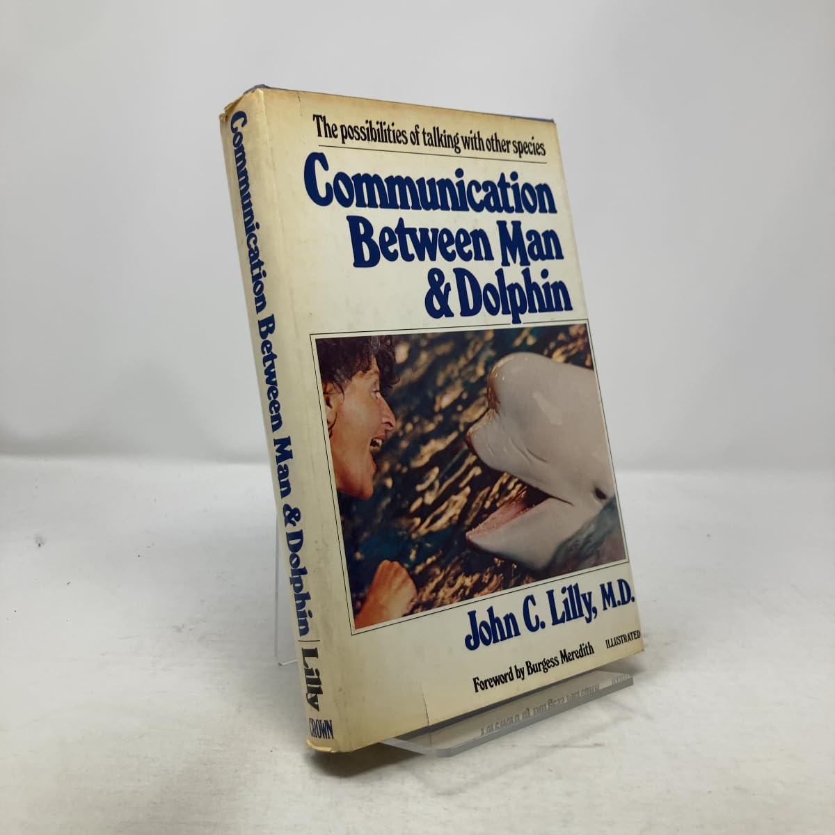 Buy Communication between man and dolphin: The possibilities of talking with other species — BookShops.in