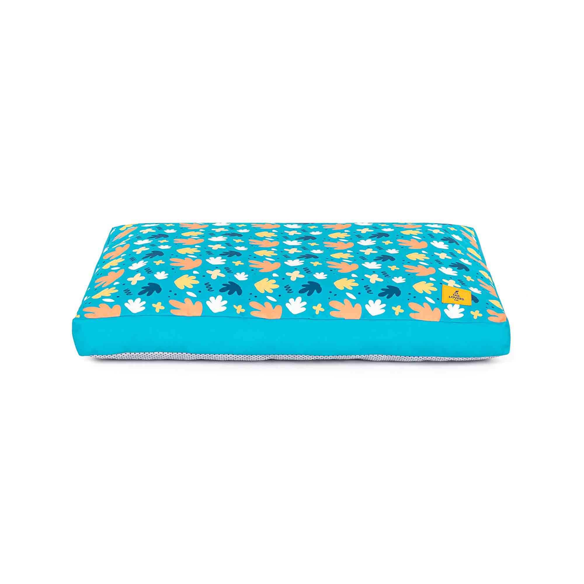Tail Lovers Co. Leaf Labyrinth Flat Haven Dog Bed - Blue - L (B0D6WYBMMW) Amazon Price History, Amazon Price Tracker