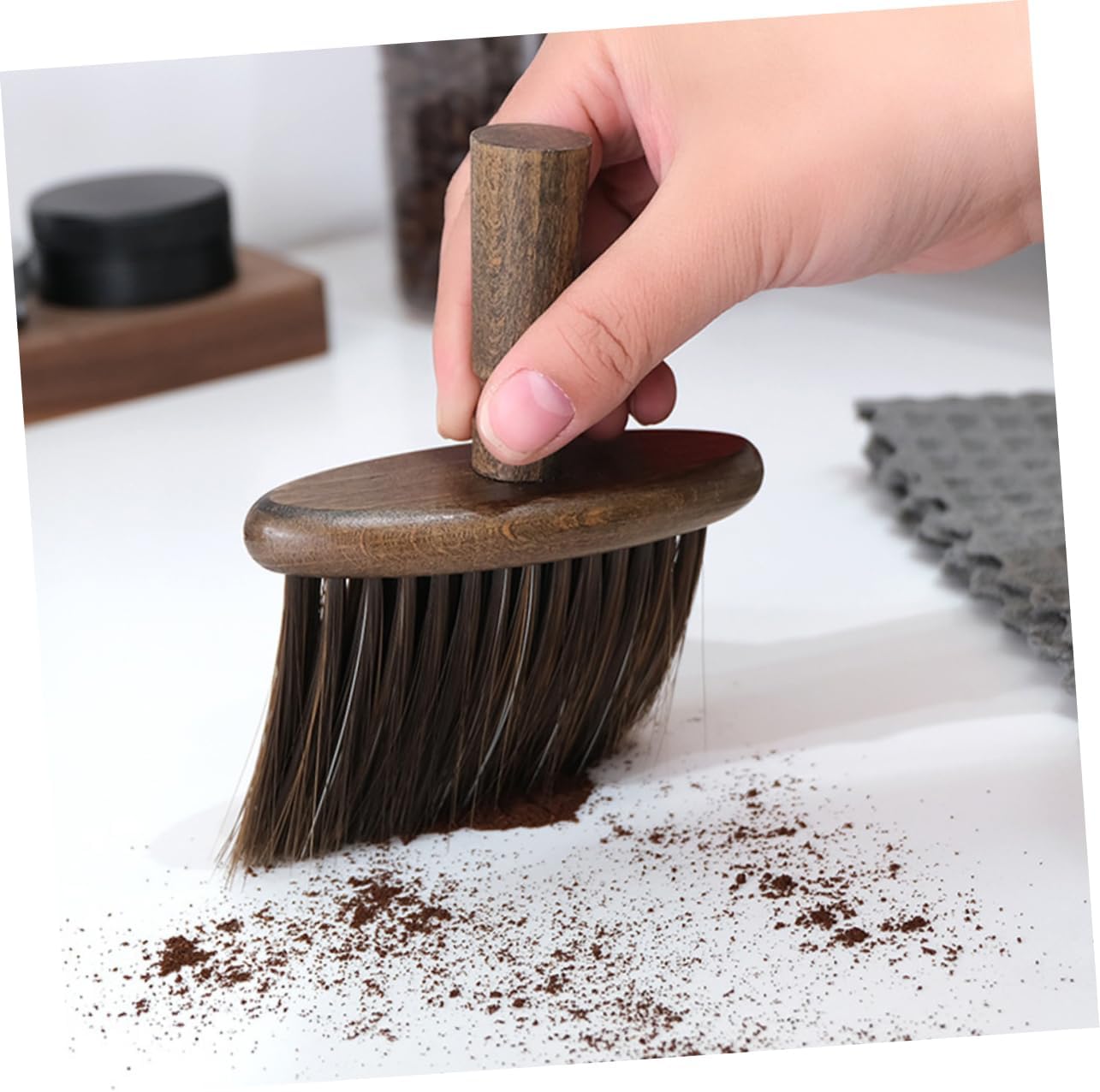 Vaguelly Desktop Cleaning Brush with Handle Multi Use Soft Bristle Broom for Keyboard Crevice and Spaces Durable Pbt Material for Dust Removal