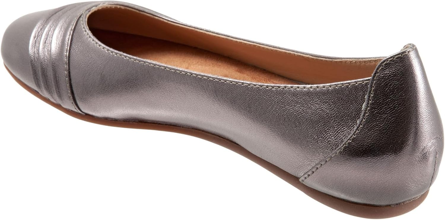 SoftWalk Women's Safi Ballet Flat Pewter