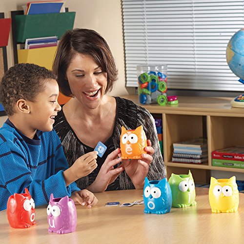 Learning Resources Vowel Owls Sorting Set, Word Recognition, Assorted Colors, Set of 6, Ages 5+ - Image 10