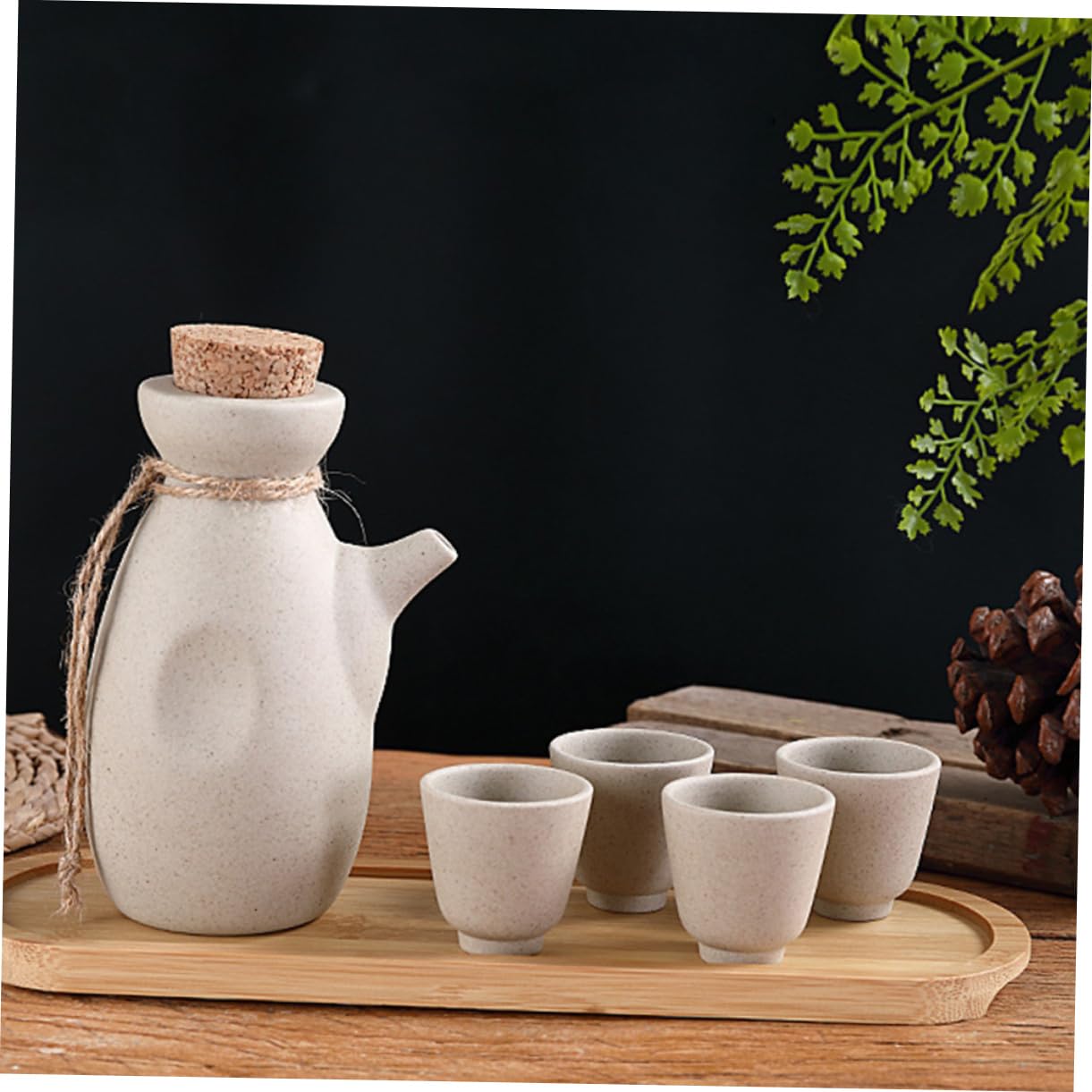 Set da Sakè Giapponese in Ceramica, 1 Bottiglia 300ml e 4 Tazze 50ml