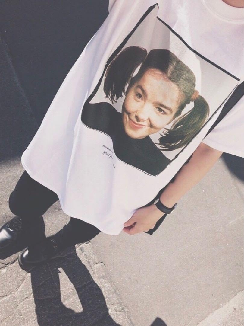 Bjork ビョーク バンドTシャツ　紫 Bjork ビョーク Tシャツ S 2023 パープル 紫 オーケストラル
