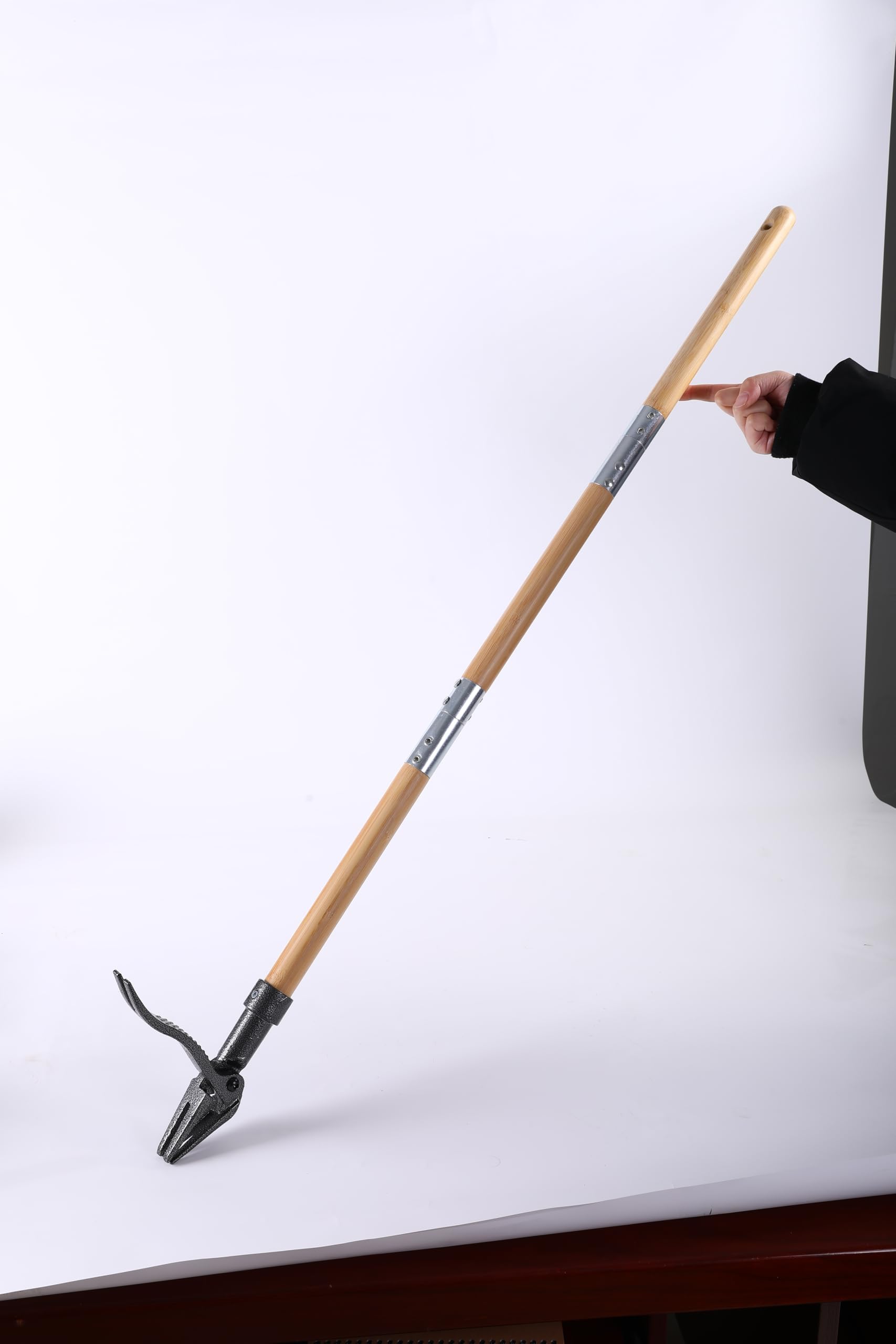 Deshierbe 110 cm + 1 par de guantes de protección contra cortes – Extractor de malas hierbas con mango largo y garras de metal, herramienta de jardín