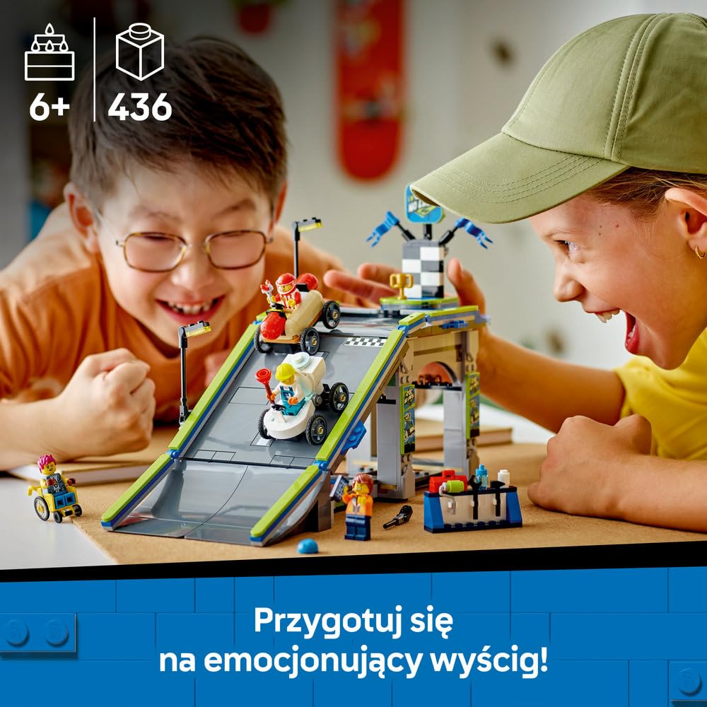 LEGO City Bez Granic: Tor z Rampami Dla Wyścigówek, Konstrukcyjna Zabawka dla Dziecka do Zbudowania, Pojazdy z Minifigurkami, w tym Hydraulik, Prezent dla 6-latka, dla Chłopca i Dziewczynki, 60460