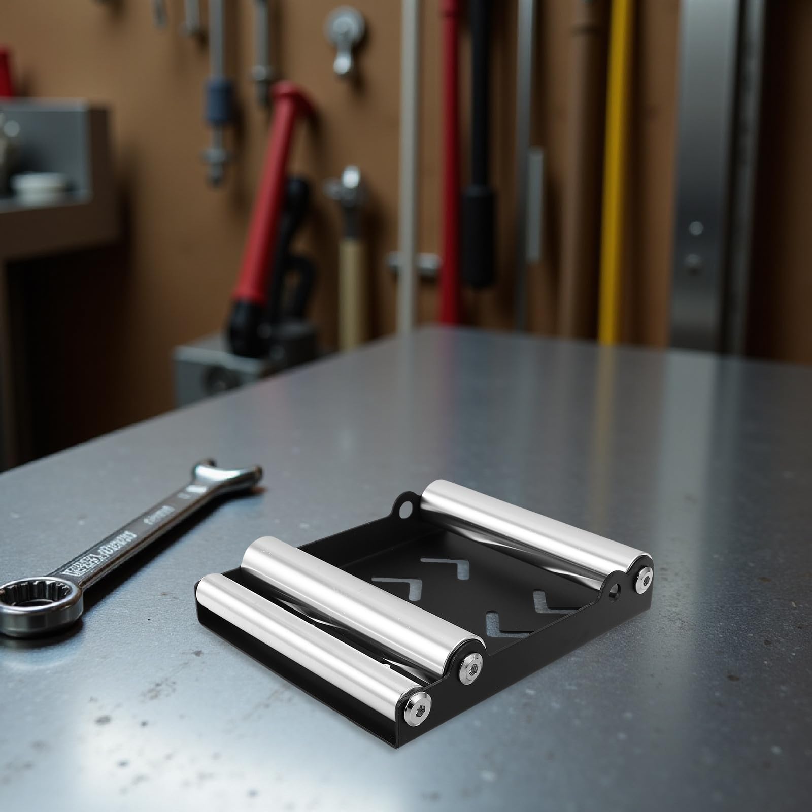 Housoutil Supporto per Pulizia Motocicletta Regolabile in Ferro e Alluminio per Manutenzione Catena e Pneumatici Efficienza Migliorata per Uso in Officina Moto