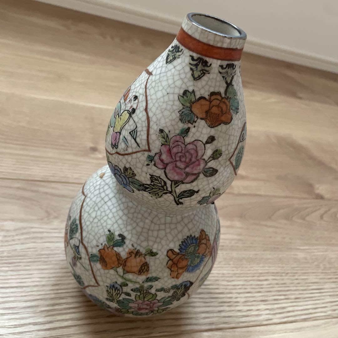 中国陶磁。ひょうたん 中国陶磁器 明法花 瓢箪型壺 中国陶磁器 明法花